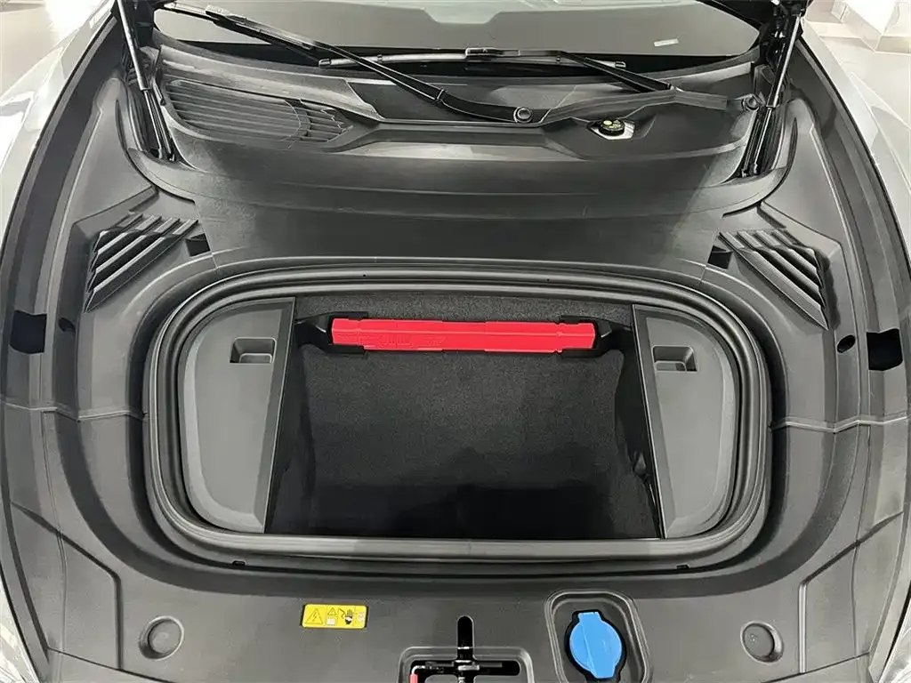 Audi e-tron GT 2025 из CN, фото 8
