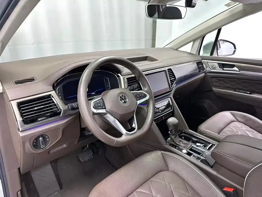 Volkswagen Viloran 2021 из CN, фото 7