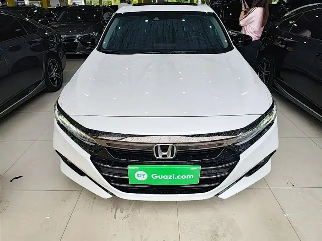 Honda Accord — фото 9