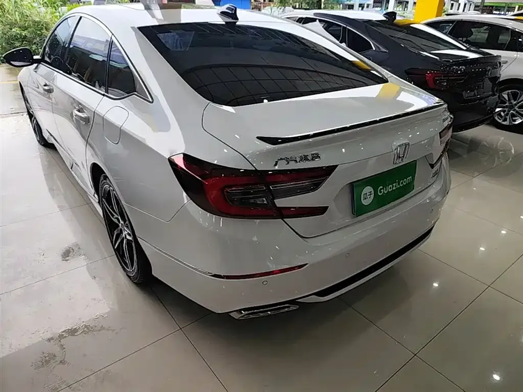 Honda Accord — фото 5
