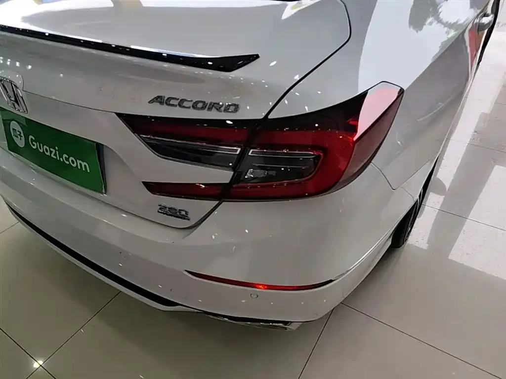 Honda Accord — фото 2