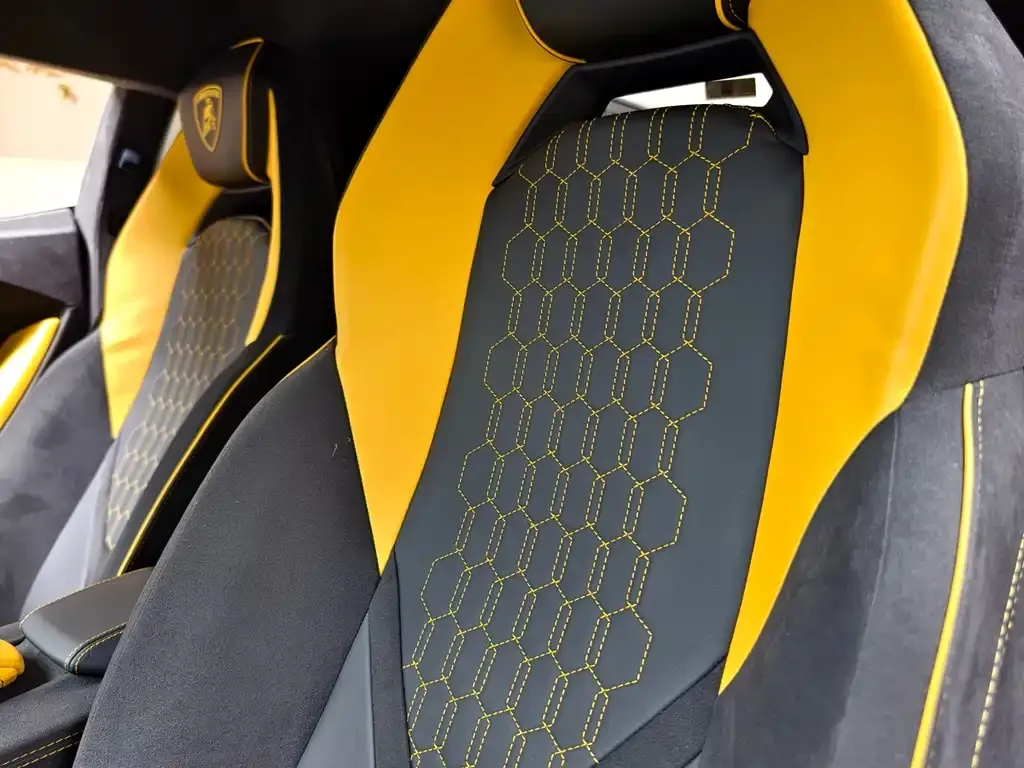Lamborghini Revuelto 2025 из CN, фото 6