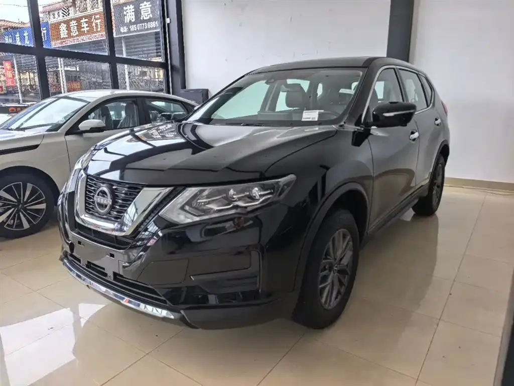 Nissan X-Trail — фото 1