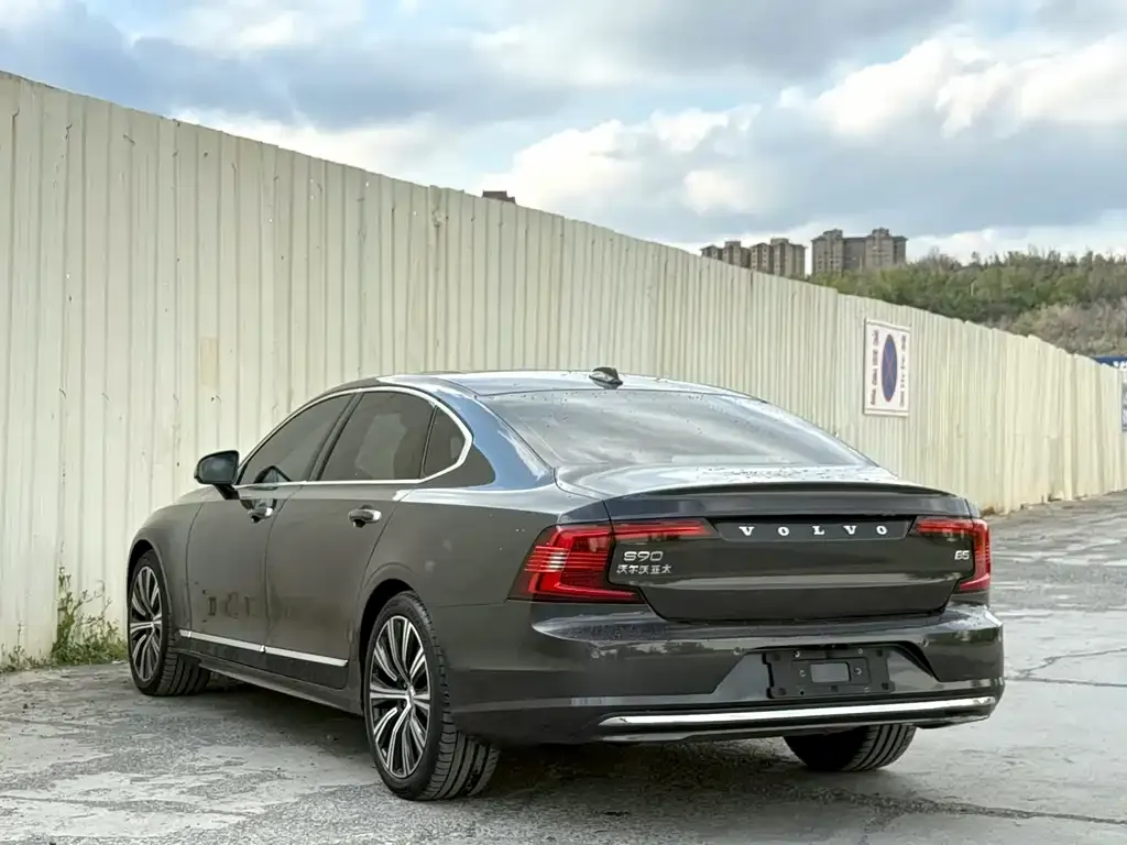 Volvo S90 — фото 6