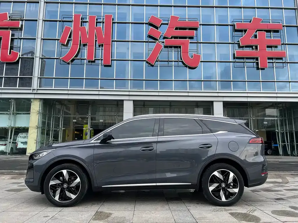BYD Tang New Energy — фото 3