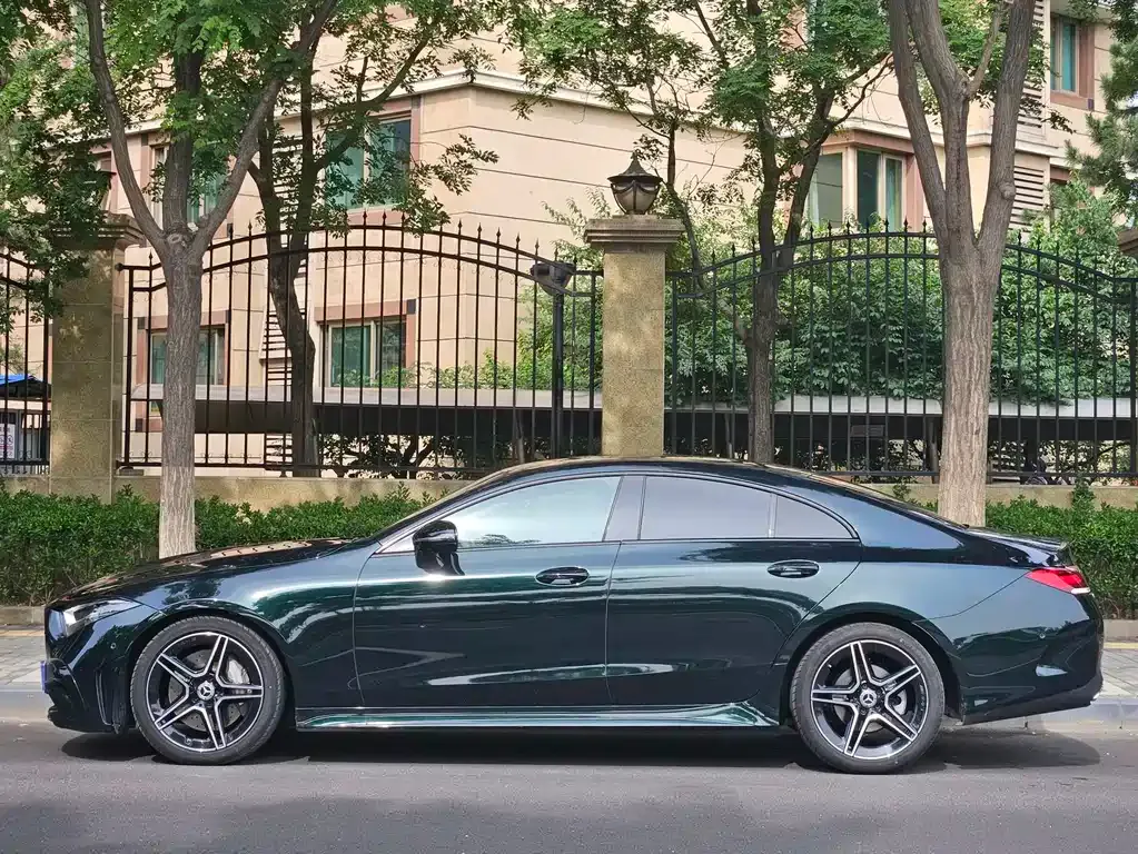 Mercedes-Benz CLS — фото 6
