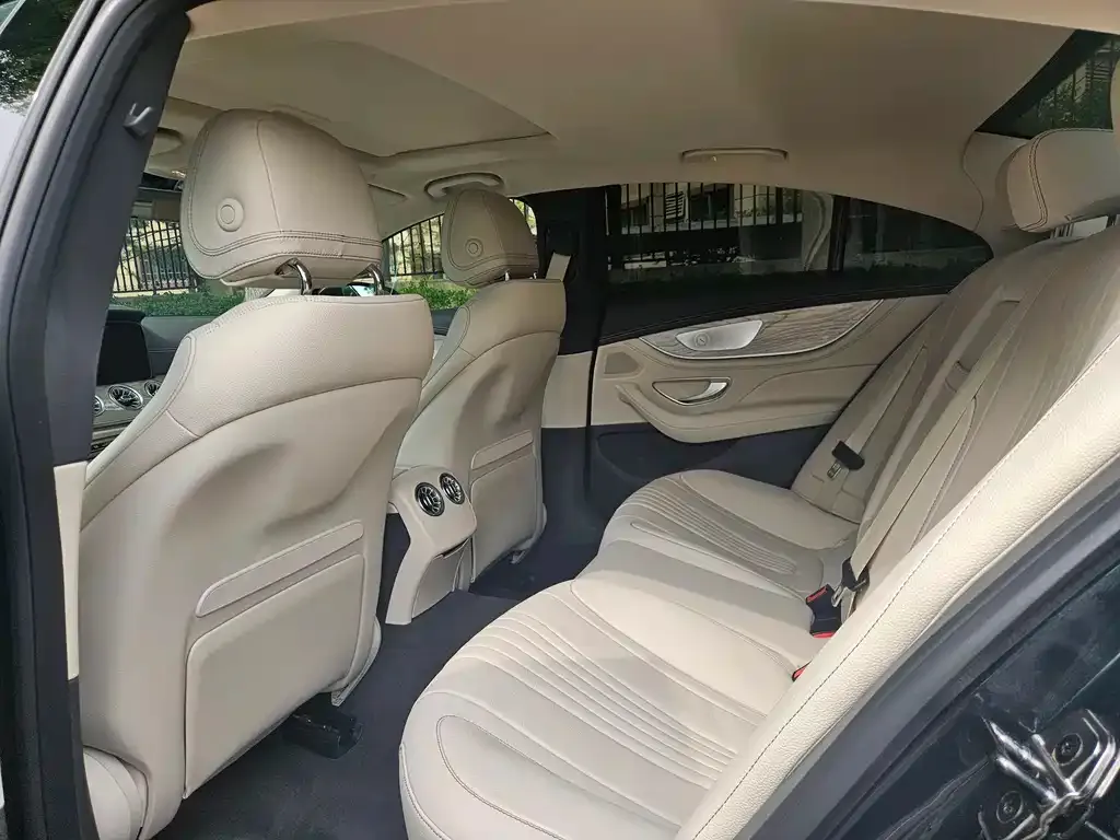 Mercedes-Benz CLS — фото 2