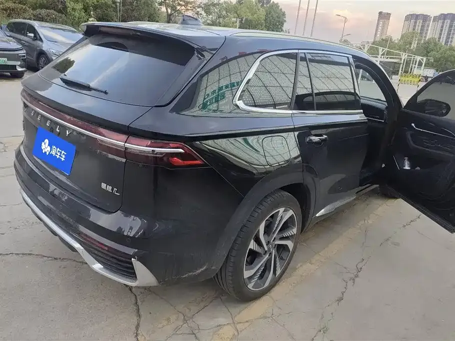 Geely Xingyue L — фото 9
