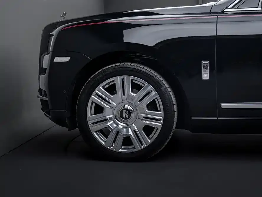 Rolls-Royce Cullinan — фото 6