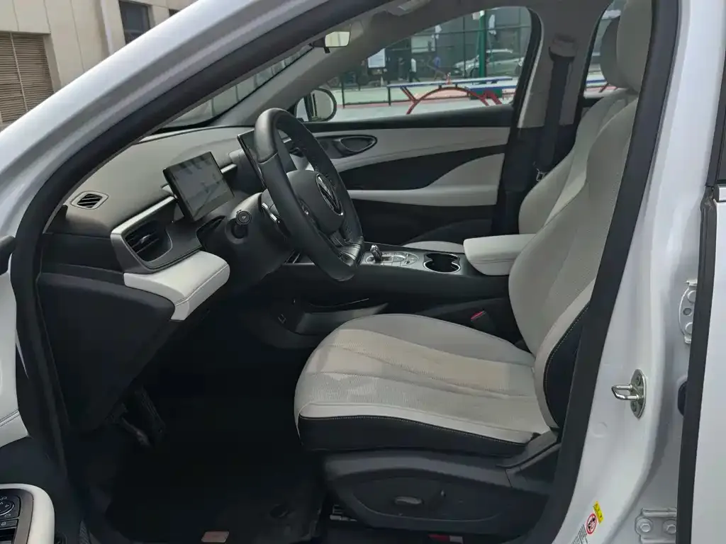 BYD Seal 05 DM-i — фото 2