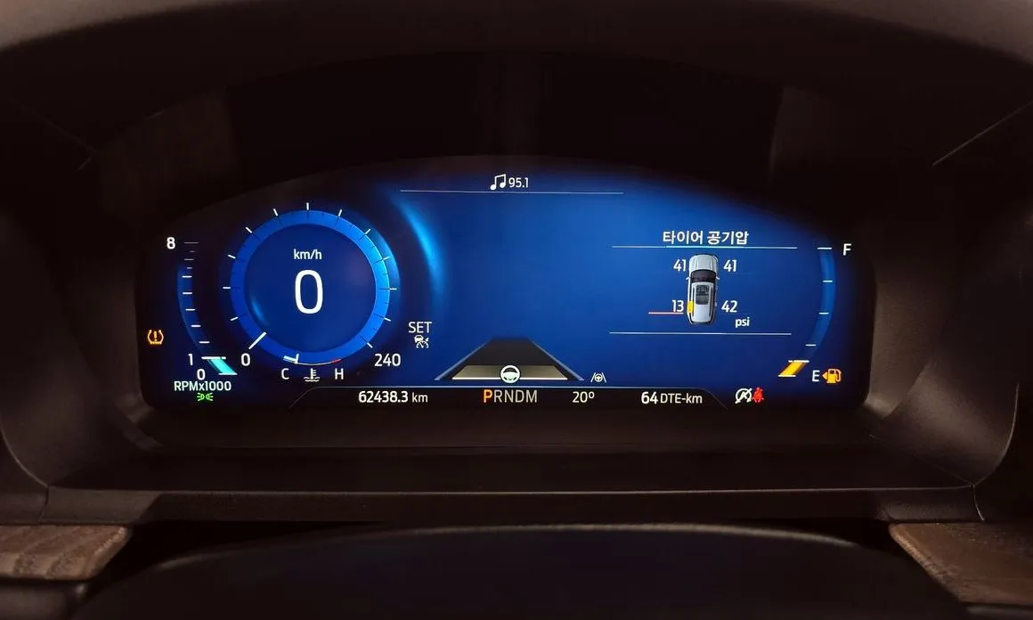 Ford Explorer 2021 из KR, фото 2