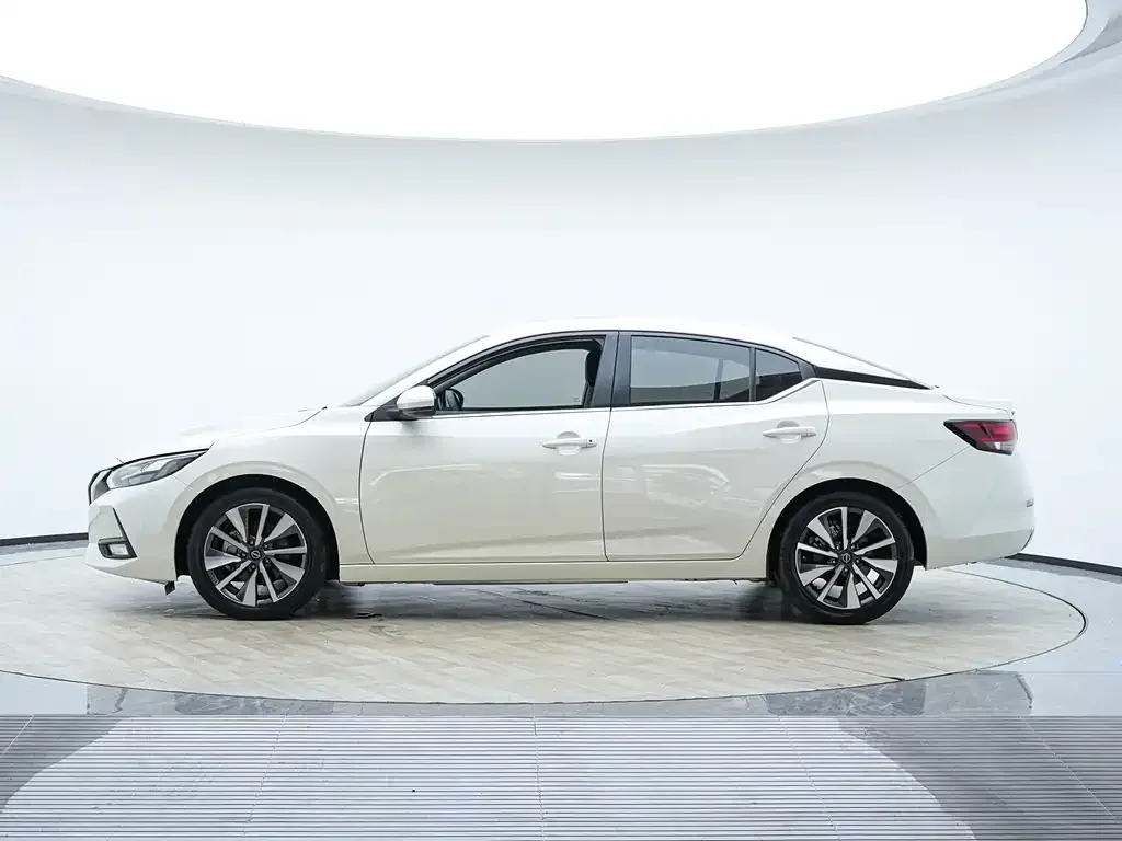 Nissan Sylphy 2022 из CN, фото 2