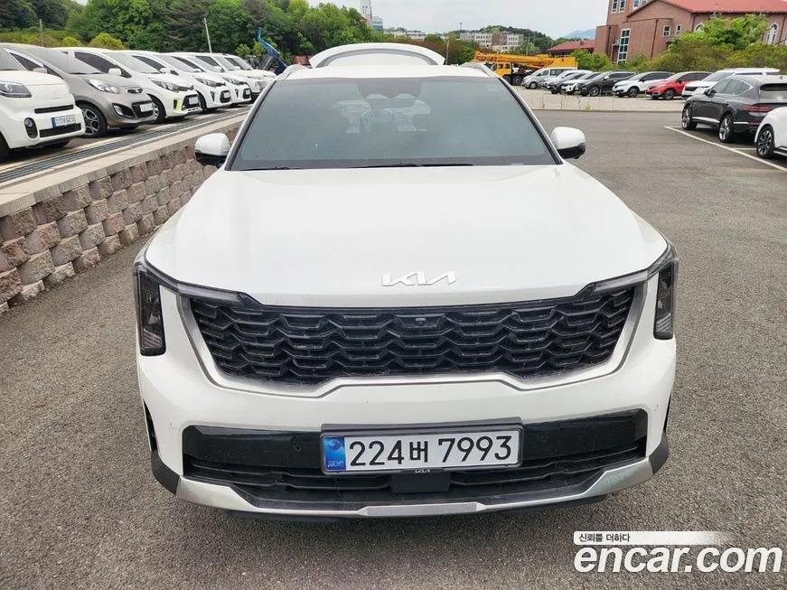 Kia Sorento — фото 1