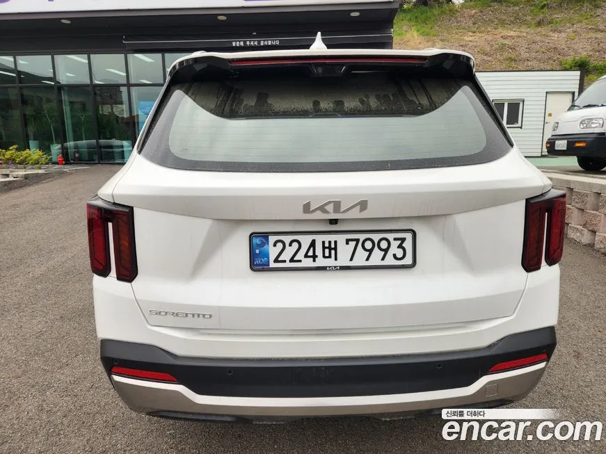 Kia Sorento — фото 3