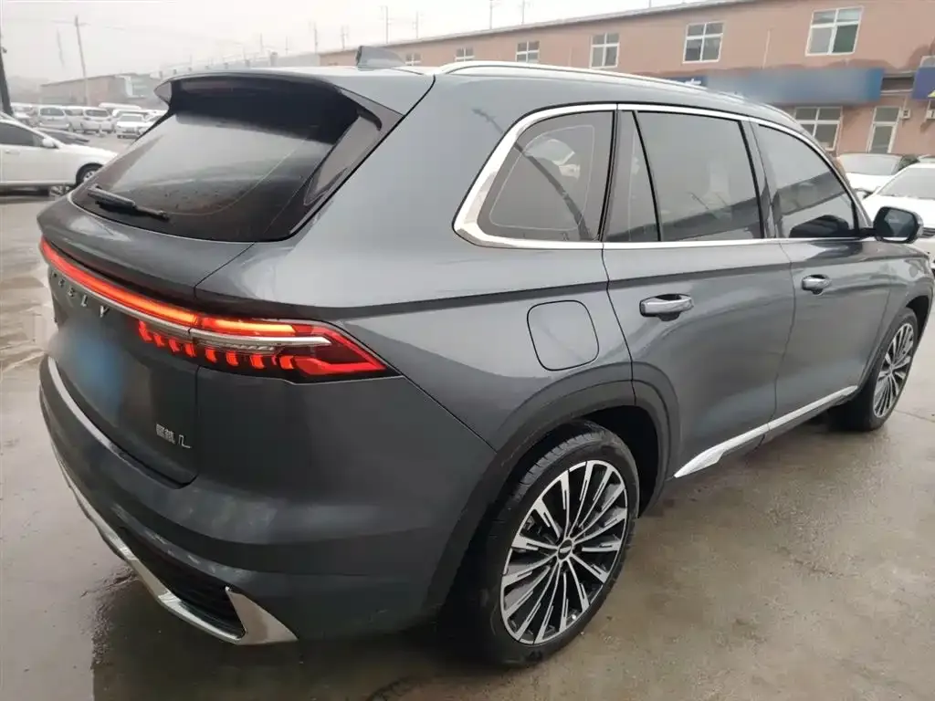 Geely Xingyue L — фото 9
