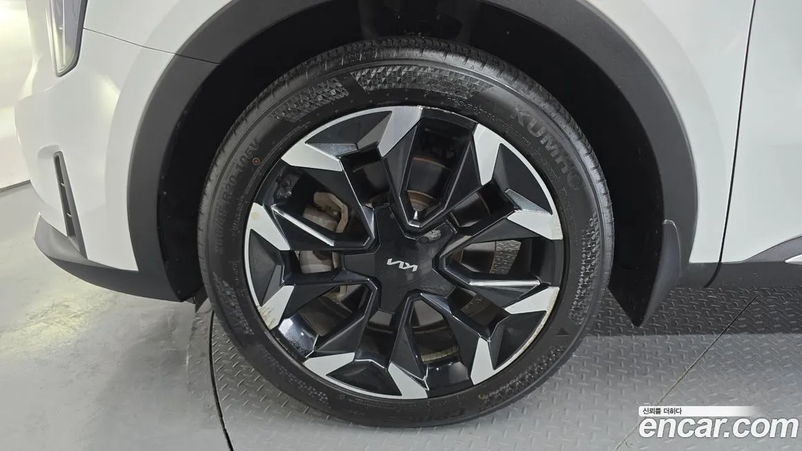 Kia Sorento — фото 8
