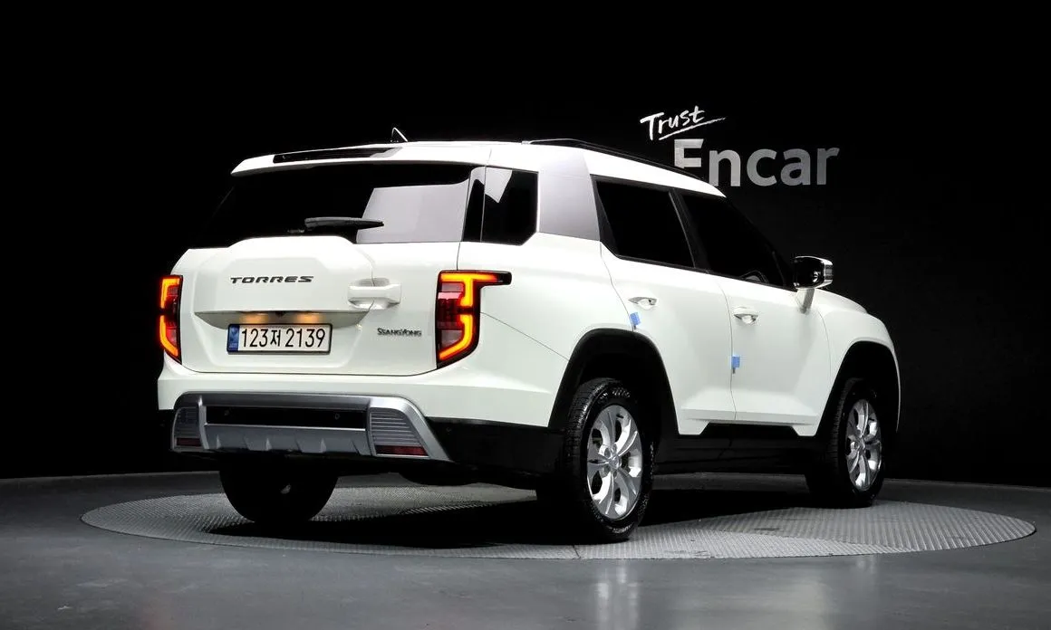 KG Mobility (Ssangyong) Torres 2023 из KR, фото 3