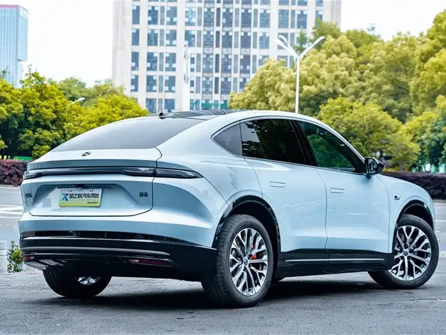 NIO EC6 — фото 9