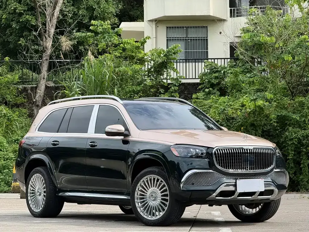 Mercedes-Benz GLS — фото 10