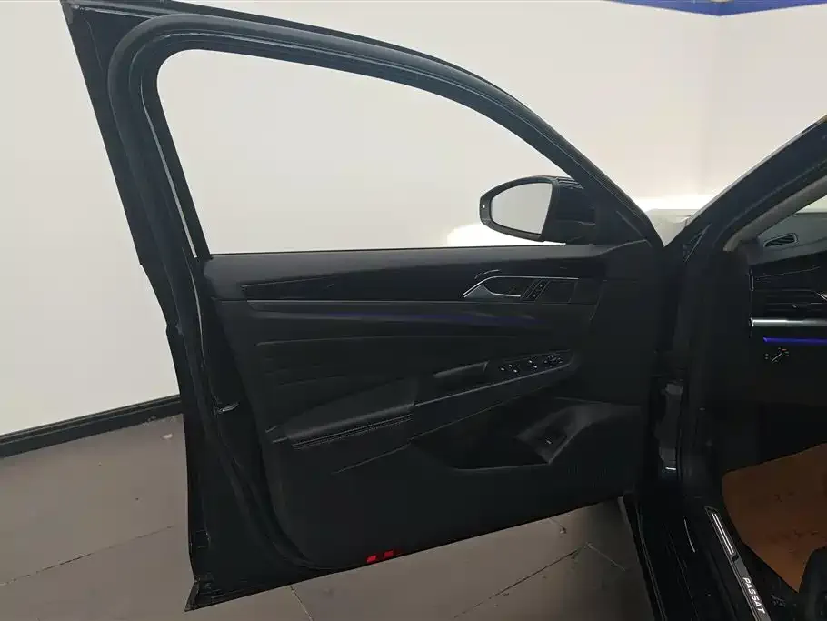 Volkswagen Passat — фото 2
