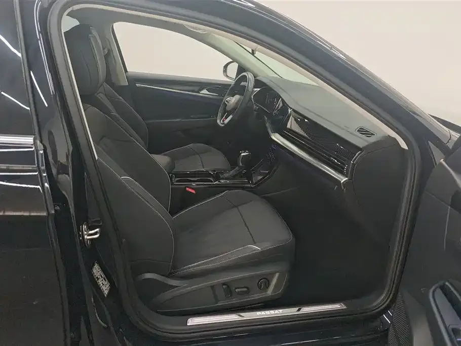 Volkswagen Passat — фото 9
