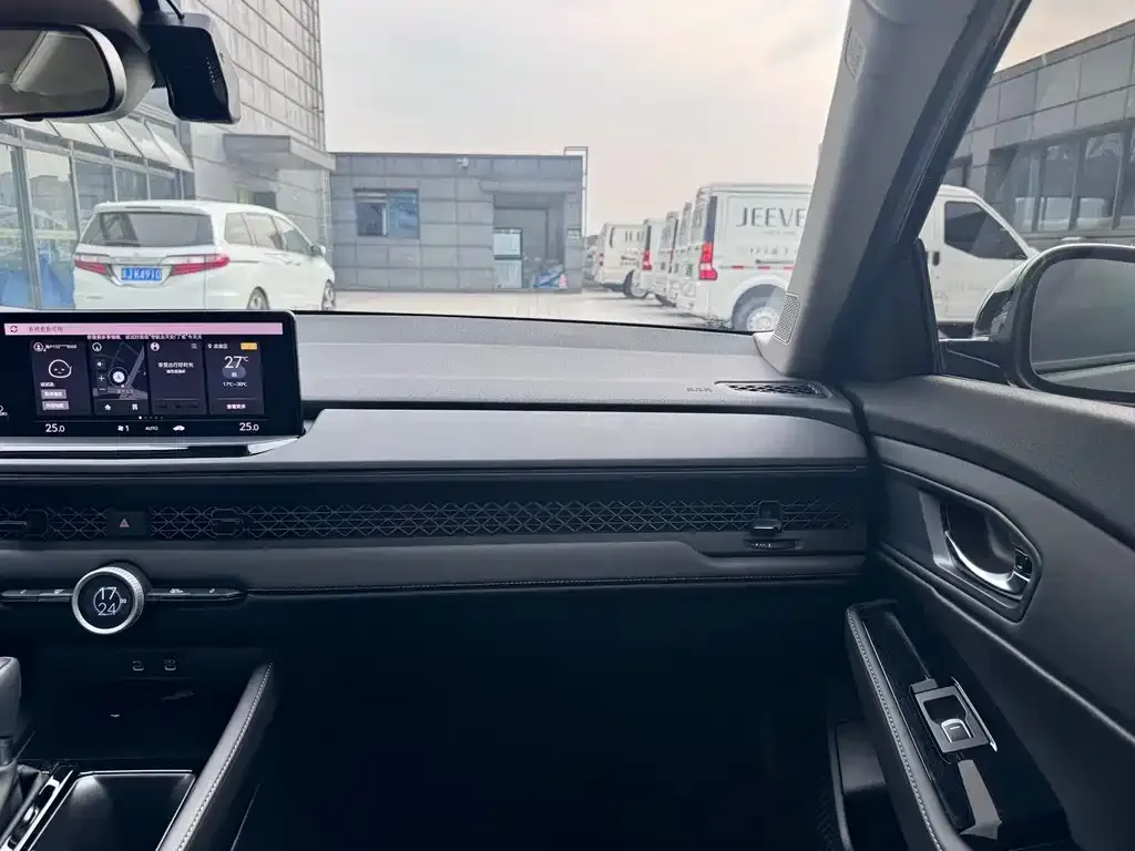 Honda Accord — фото 10