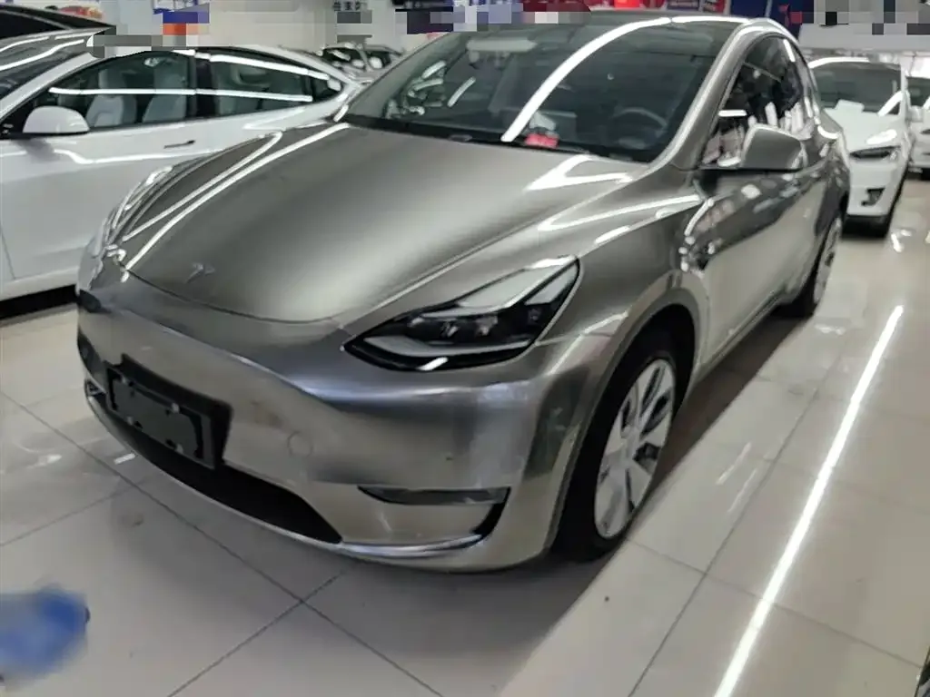 Tesla Model Y — фото 3