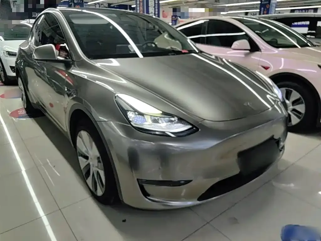 Tesla Model Y — фото 6