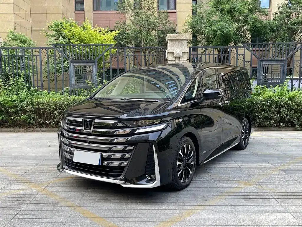 Toyota Vellfire — фото 9
