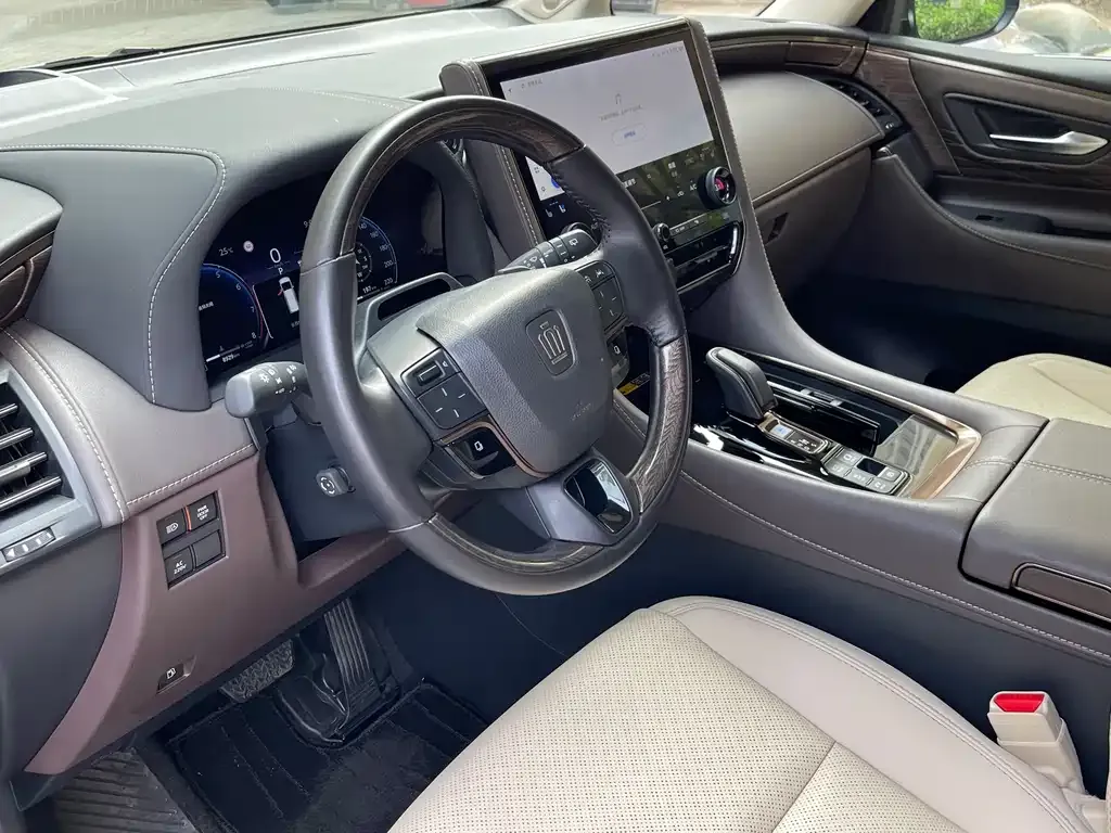 Toyota Vellfire — фото 6