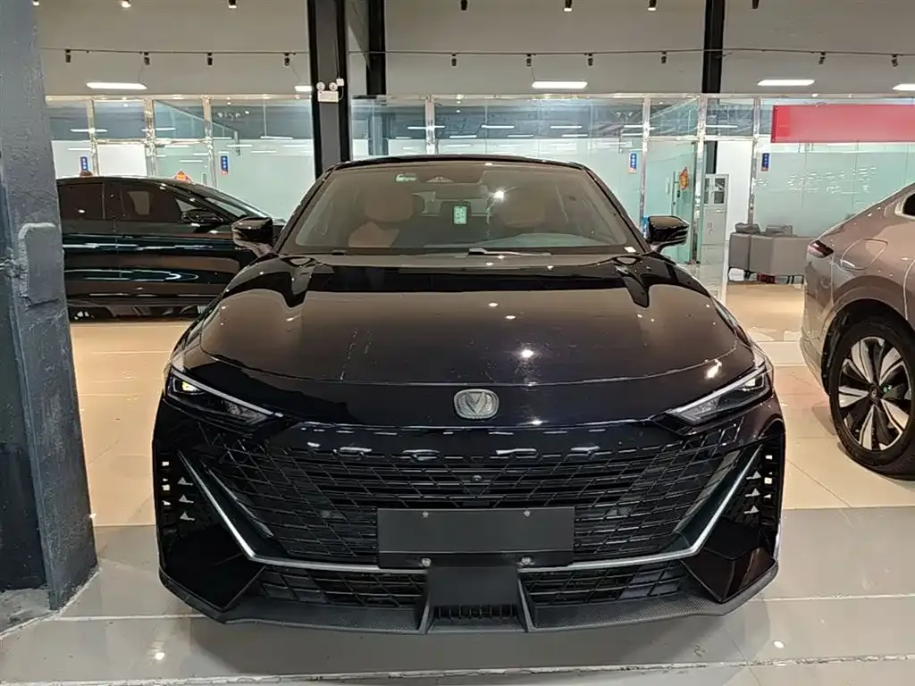 Changan UNI-V iDD 2023 из CN, фото 4
