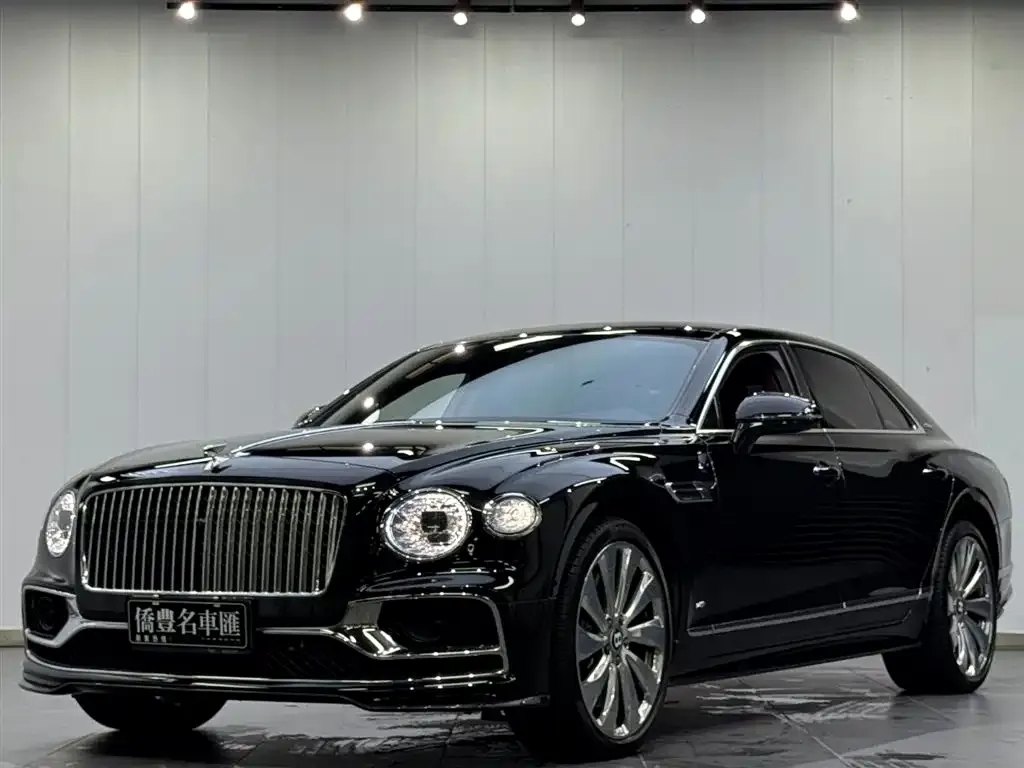 Bentley Flying Spur — фото 1