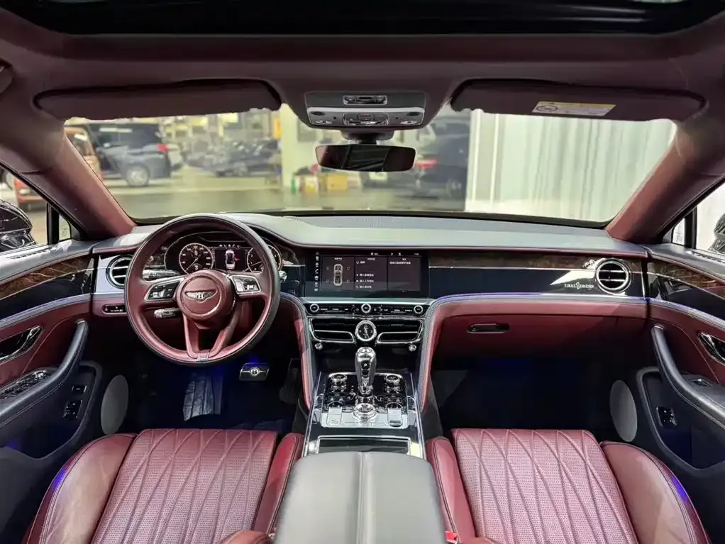 Bentley Flying Spur — фото 7