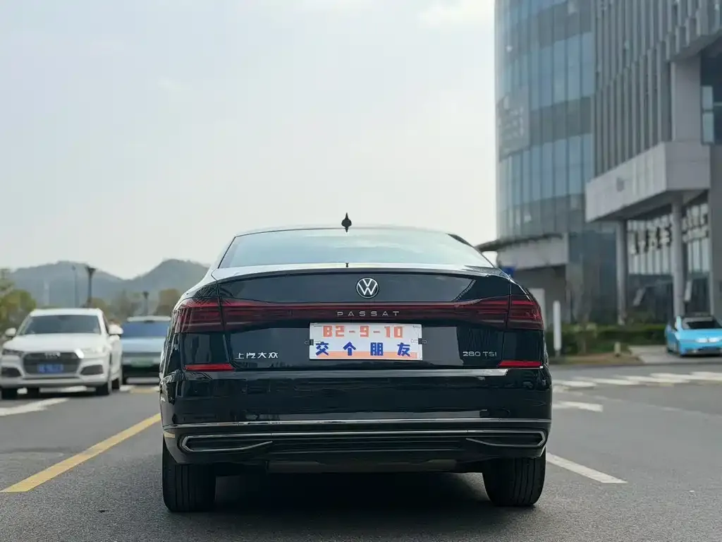 Volkswagen Passat 2024 из CN, фото 2