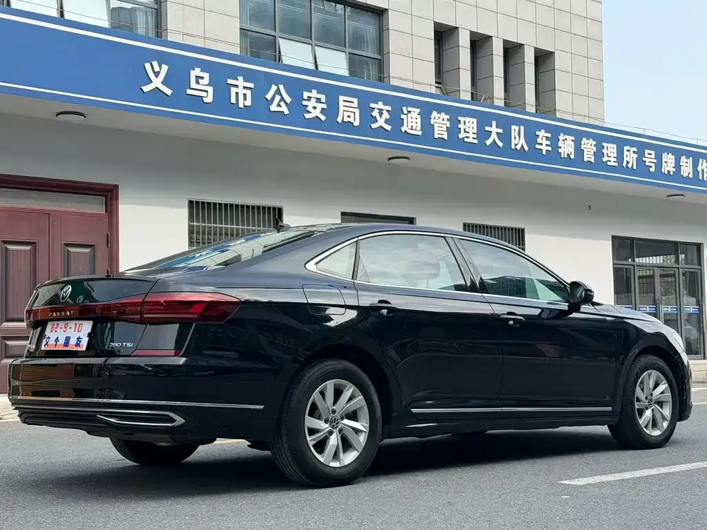 Volkswagen Passat 2024 из CN, фото 8