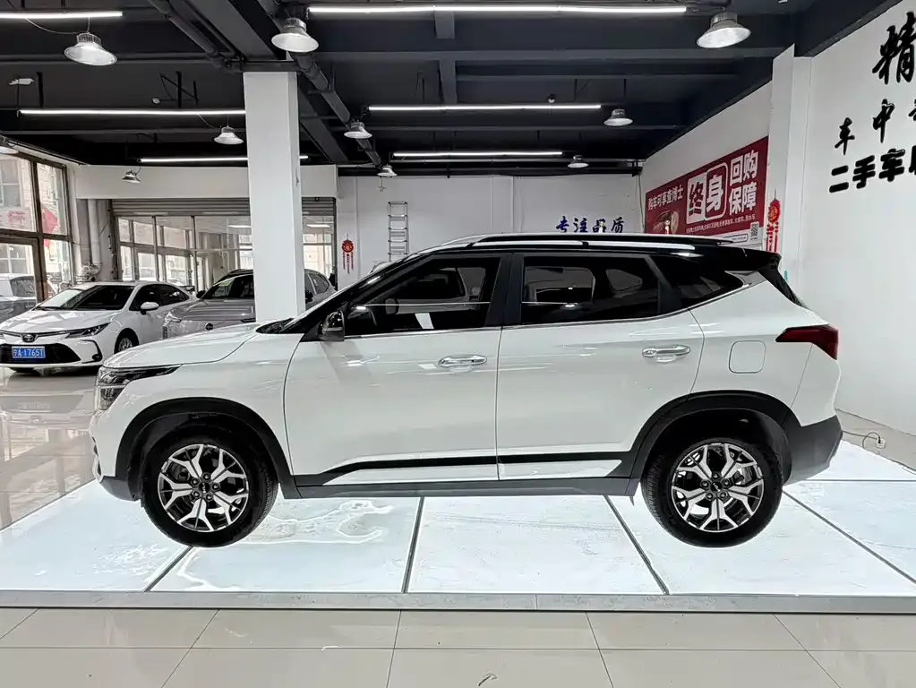 Kia KX3 2022 из CN, фото 9