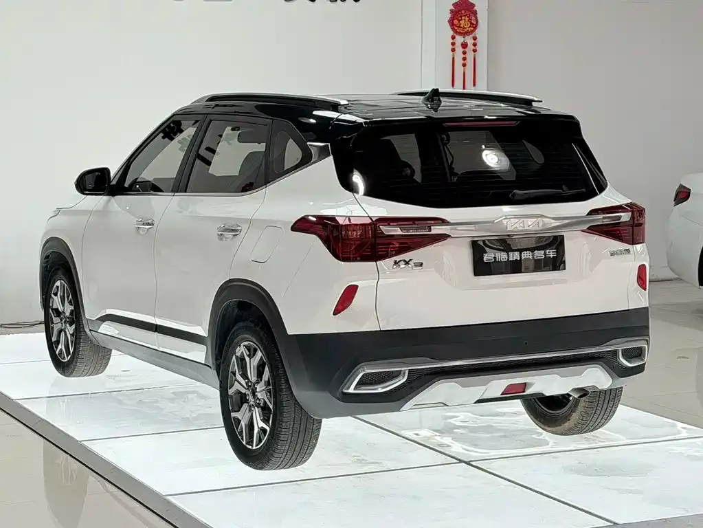 Kia KX3 2022 из CN, фото 6