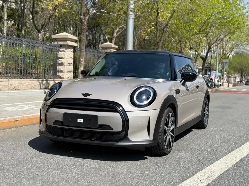 MINI Cooper (3-door) — фото 1