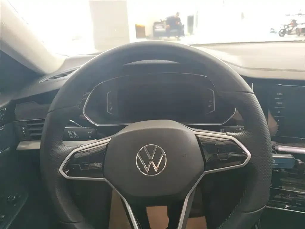 Volkswagen Passat — фото 2