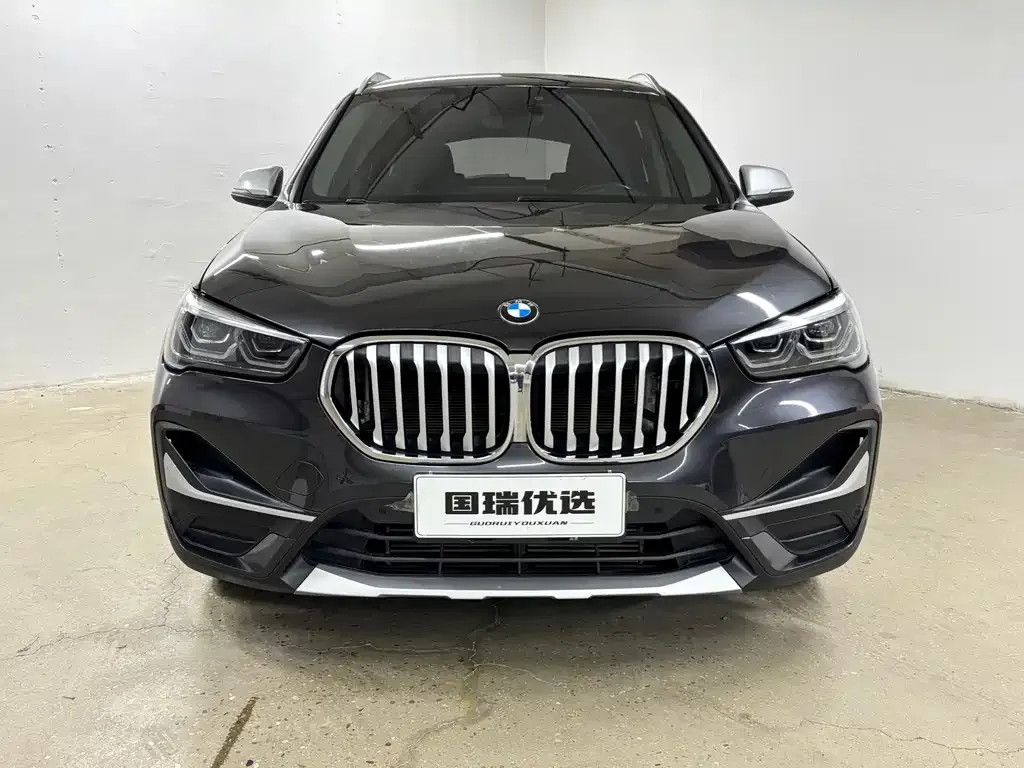BMW X1 — фото 9