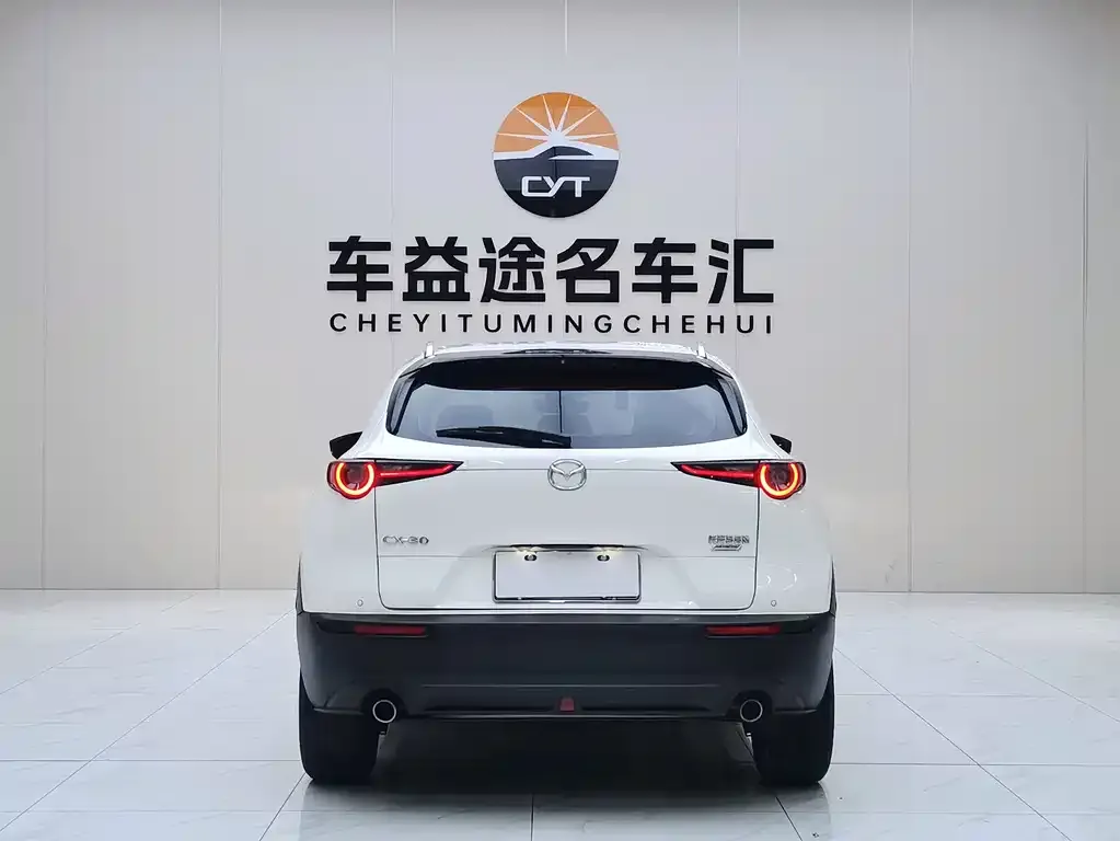 Mazda CX-30 2021 из CN, фото 2