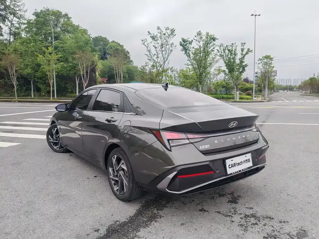 Hyundai Elantra 2024 из CN, фото 4