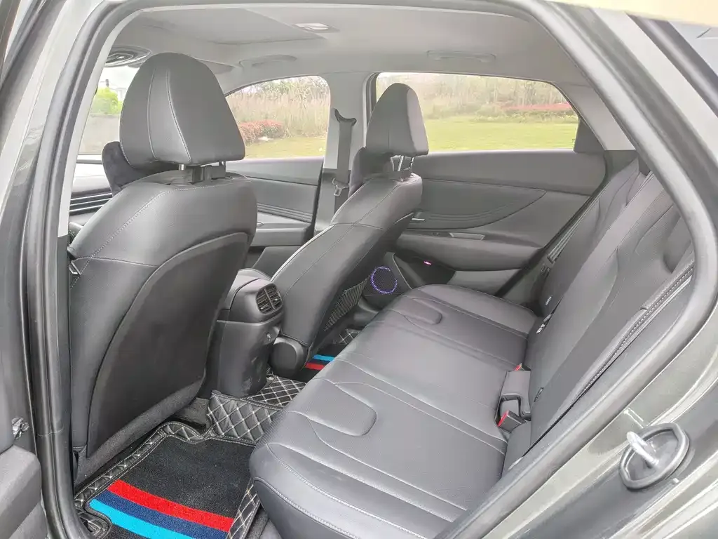 Hyundai Elantra 2024 из CN, фото 2