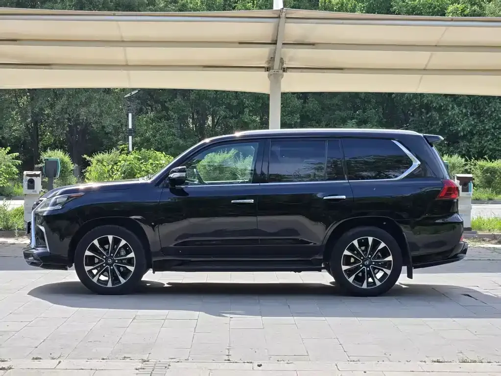 Lexus LX 2022 из CN, фото 3