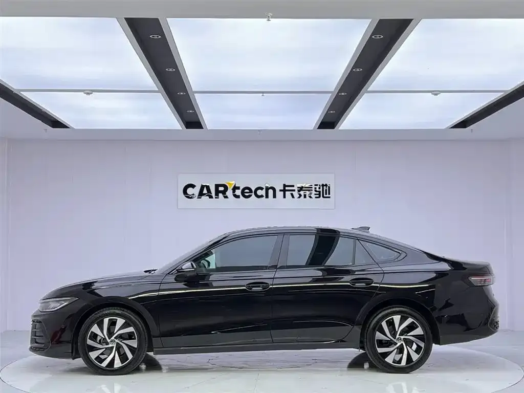 Volkswagen Passat — фото 7