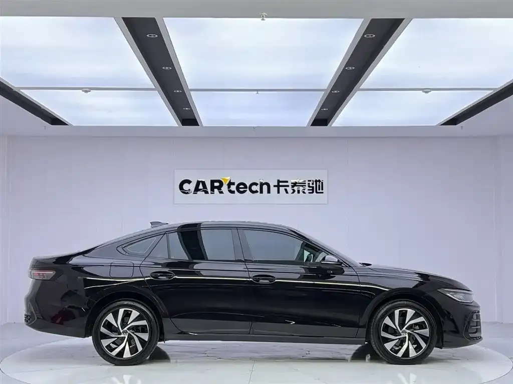 Volkswagen Passat — фото 10