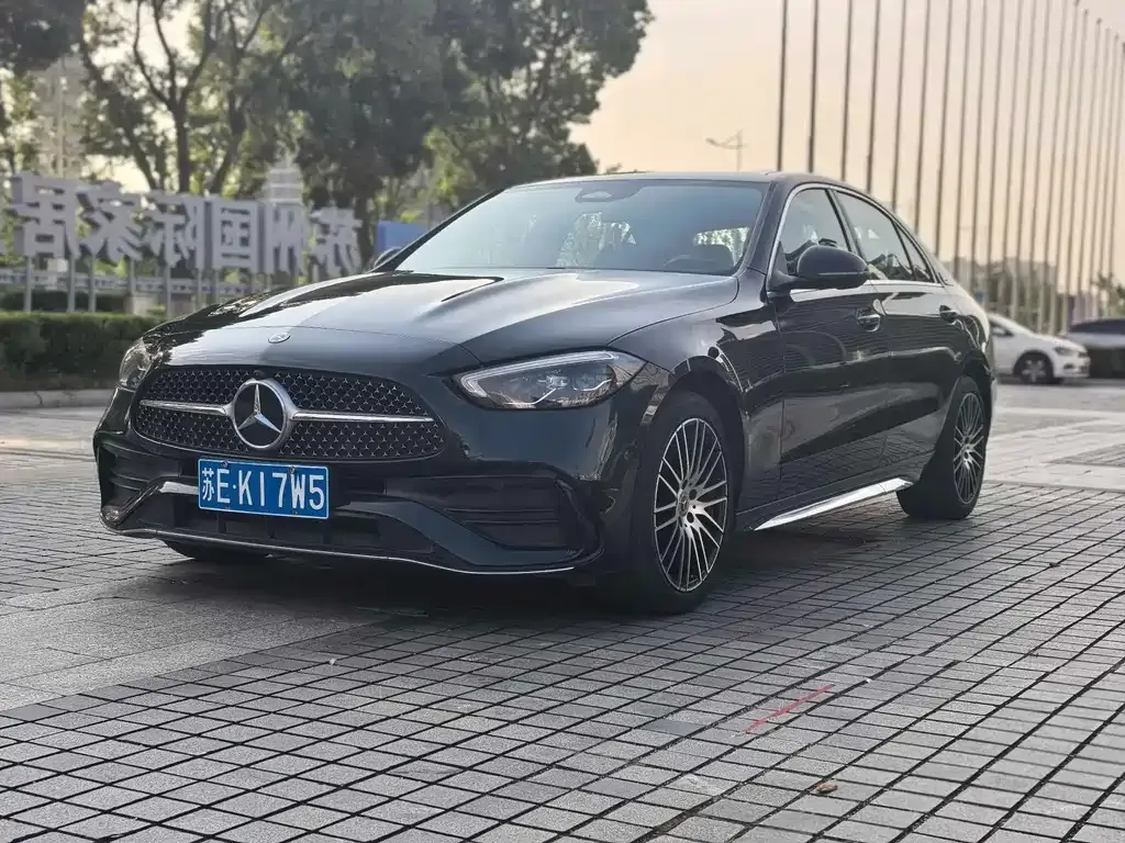 Mercedes-Benz C-Class — фото 1