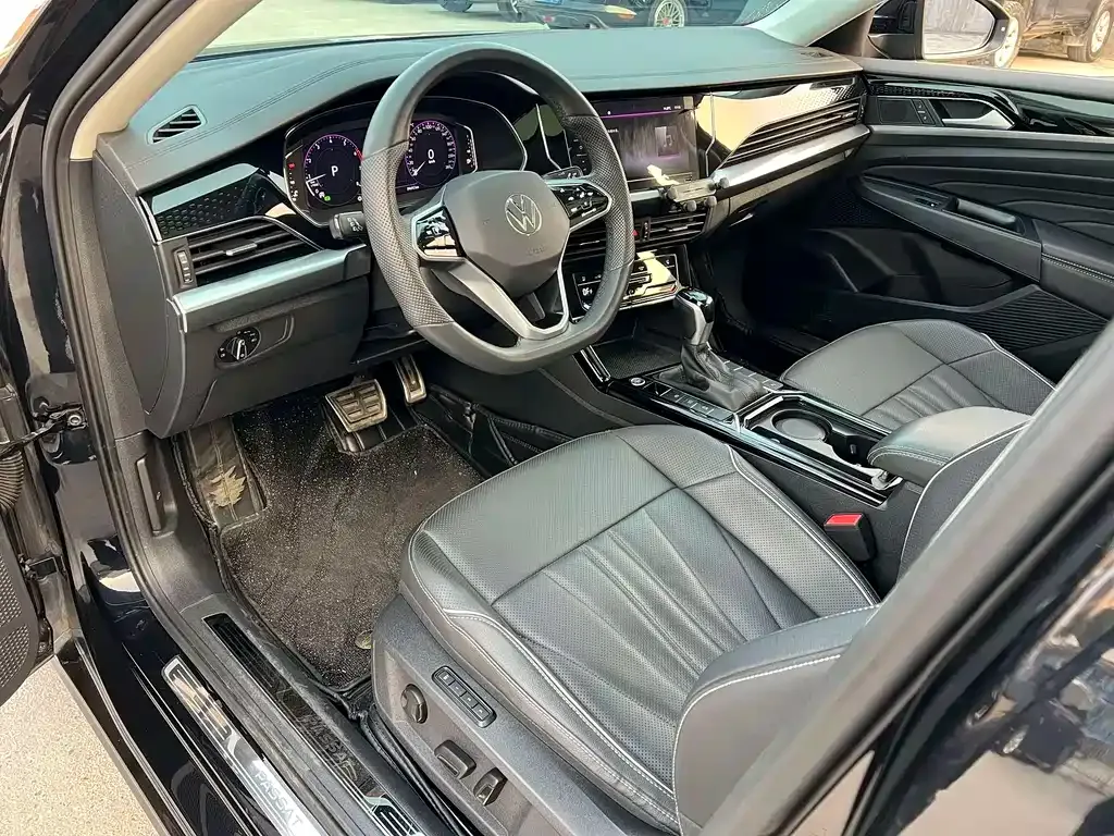Volkswagen Passat — фото 7