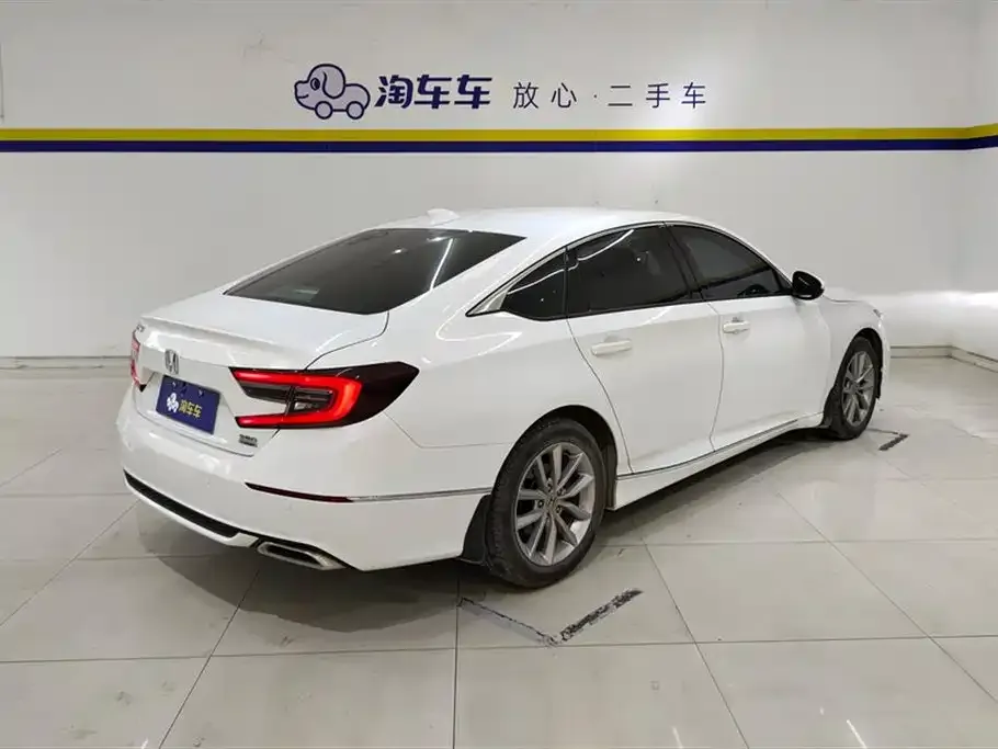 Honda Accord — фото 6