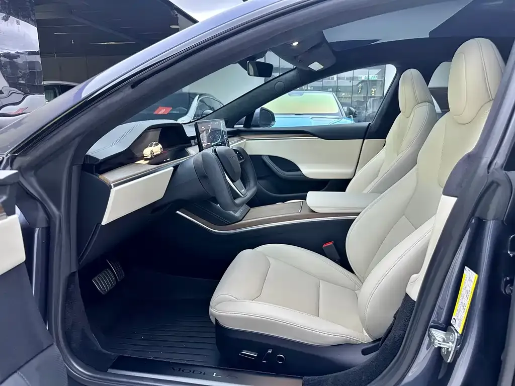 Tesla Model S 2023 из CN, фото 5